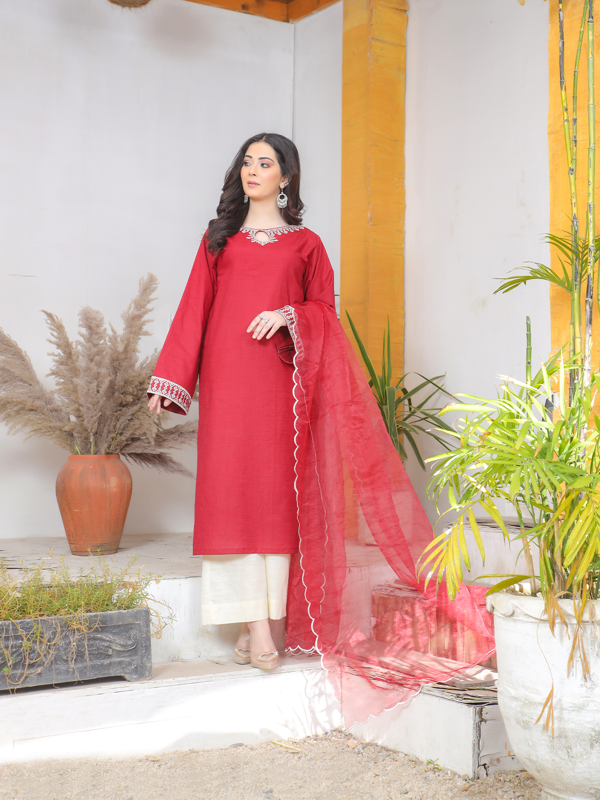 KHADAR KURTA Long shirt with elegant details  of embroidery on neck and  sleeve  LTL  7862370
