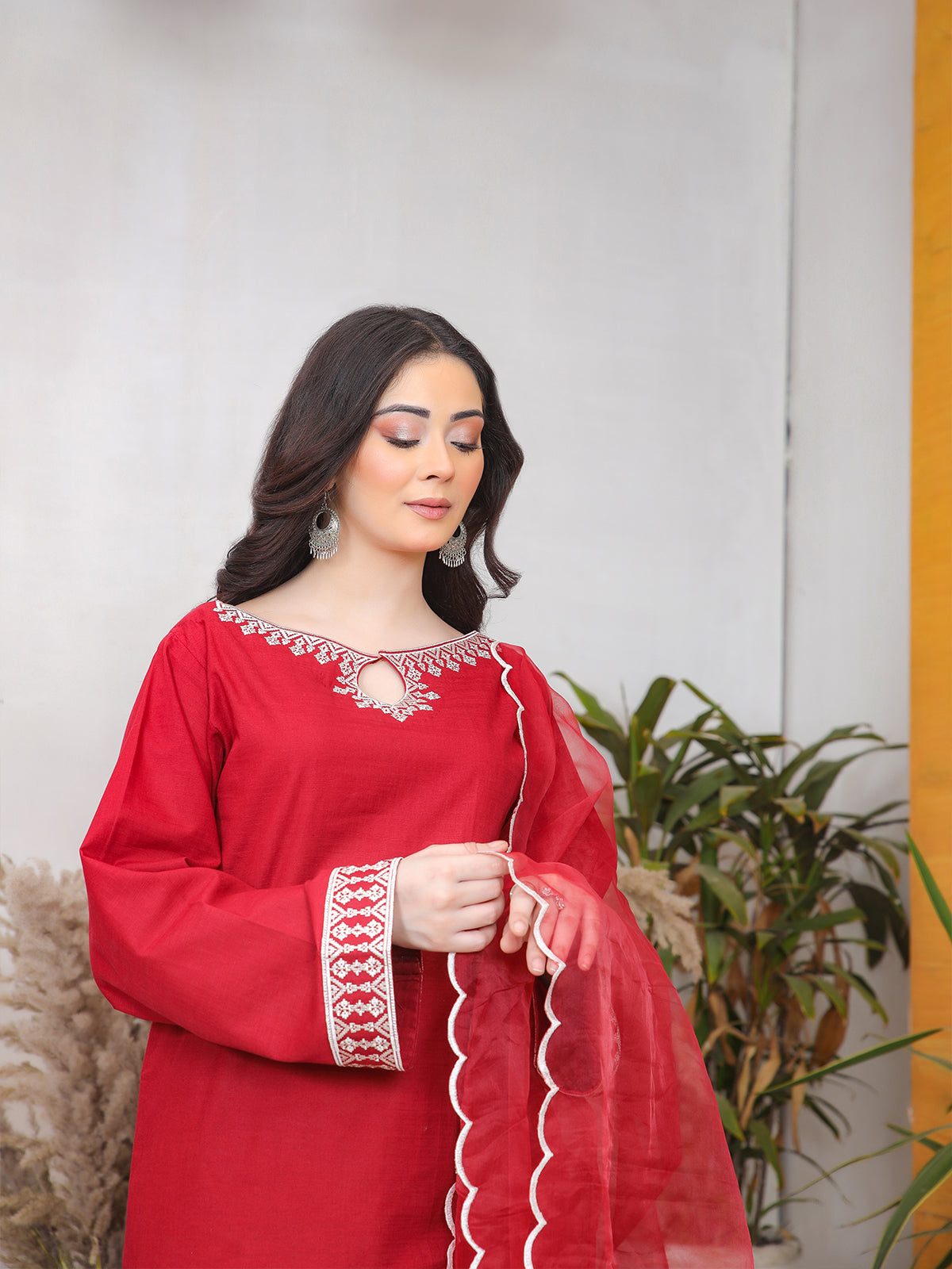 KHADAR KURTA Long shirt with elegant details of embroidery on neck and sleeve LTL 7862370