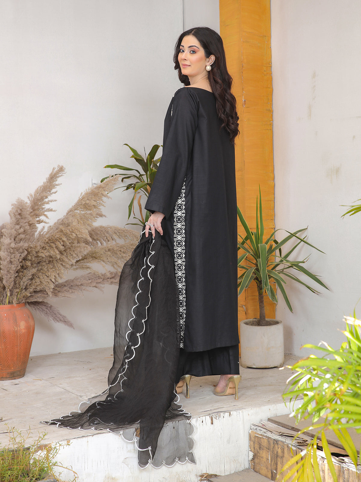 KHADAR 2 Piece Long Black shirt with elegant details  of neck and  sleeve  LTL 7862372